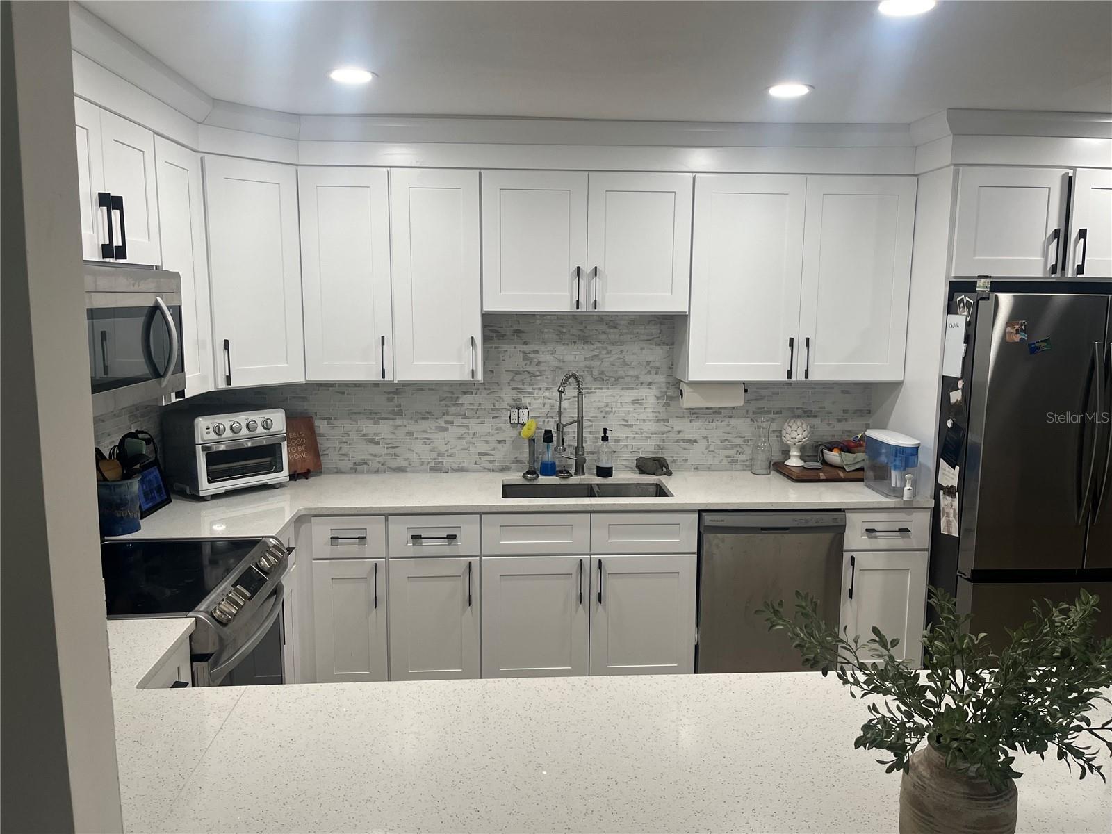 HARBOR CREST - Residential