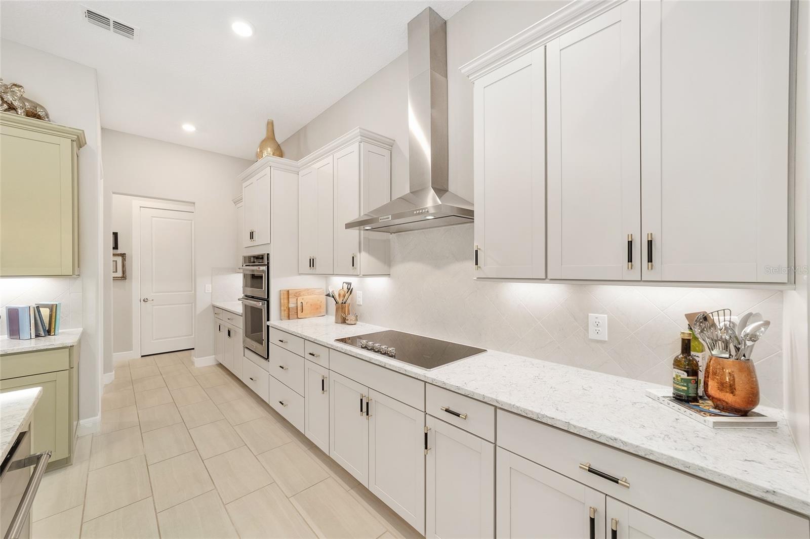 STONE CREEK BY DEL WEBB BRIDLEWOOD - Residential