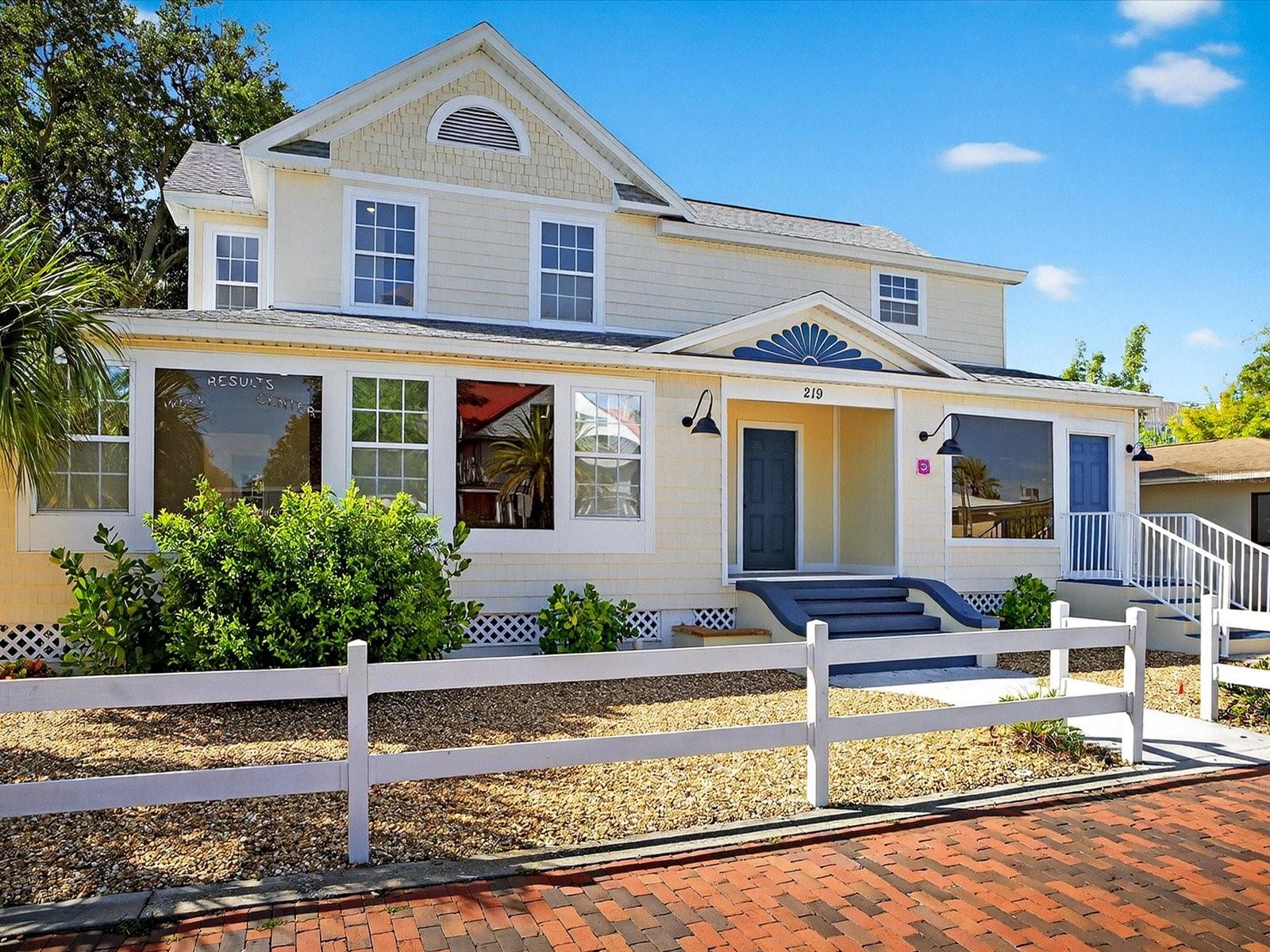 219 MAGNOLIA AVENUE