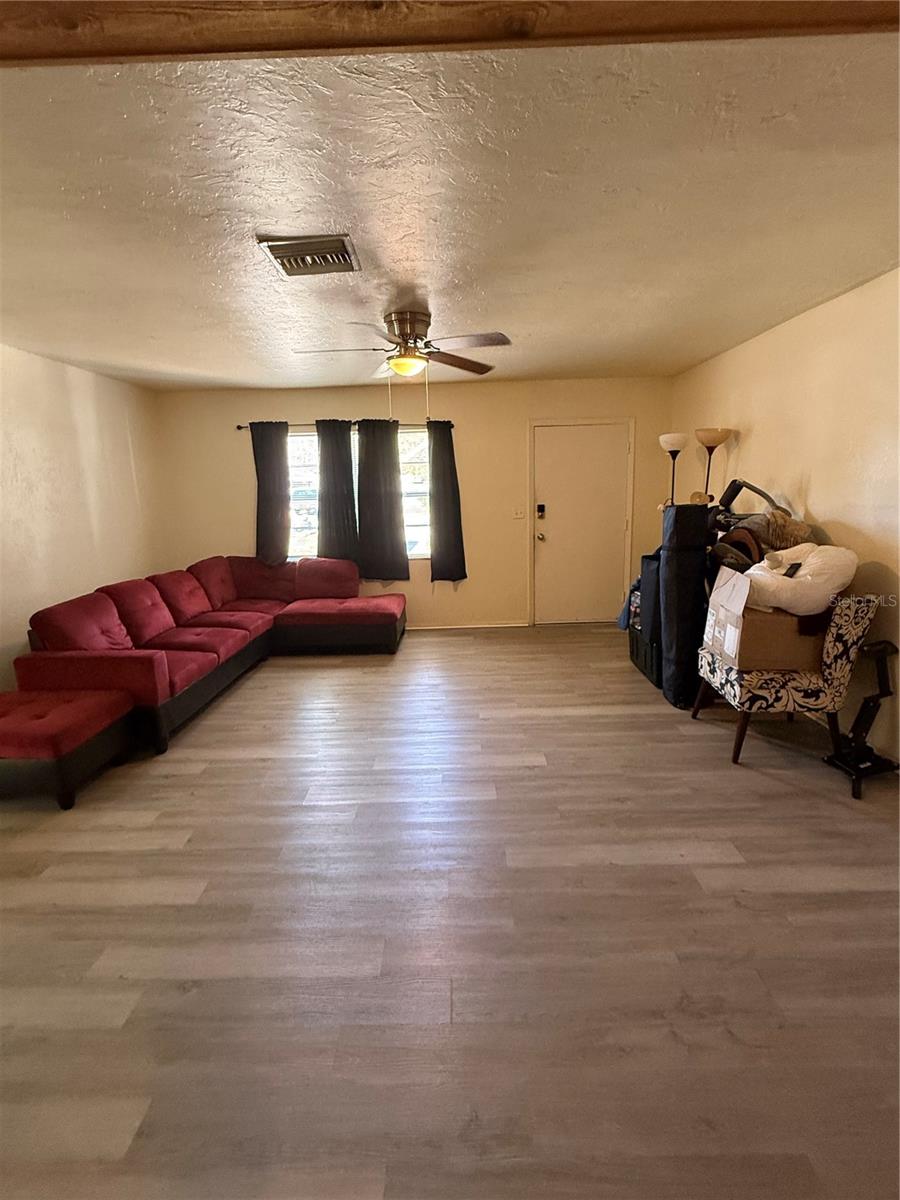 FOUR PINES - Residential Income