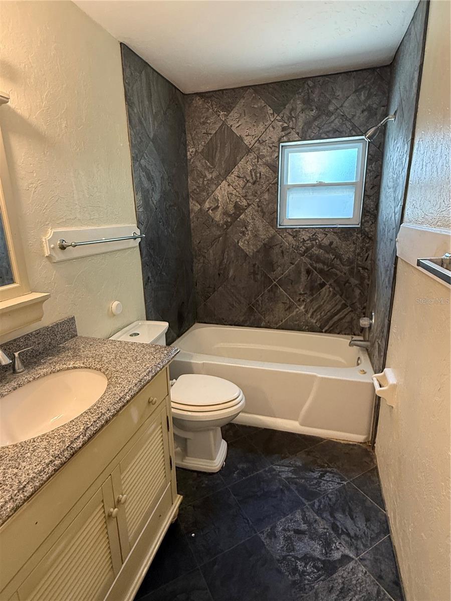 FOUR PINES - Residential Income