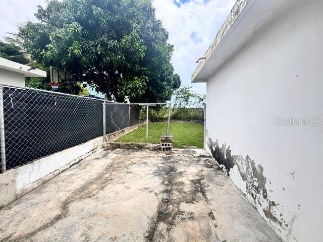 2 JARDINES DE COAMO H