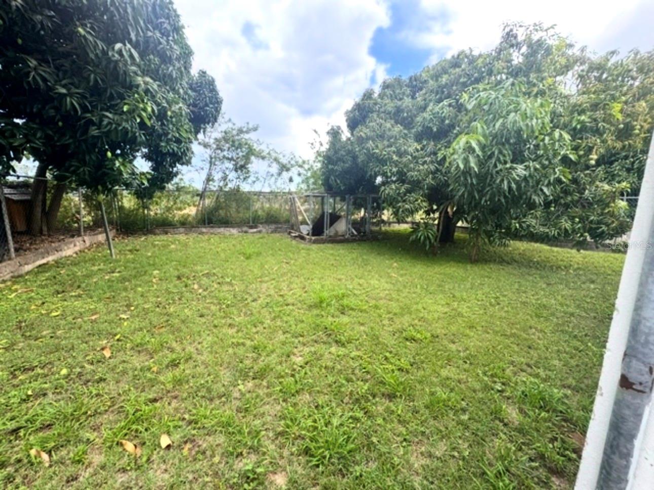 2 JARDINES DE COAMO H
