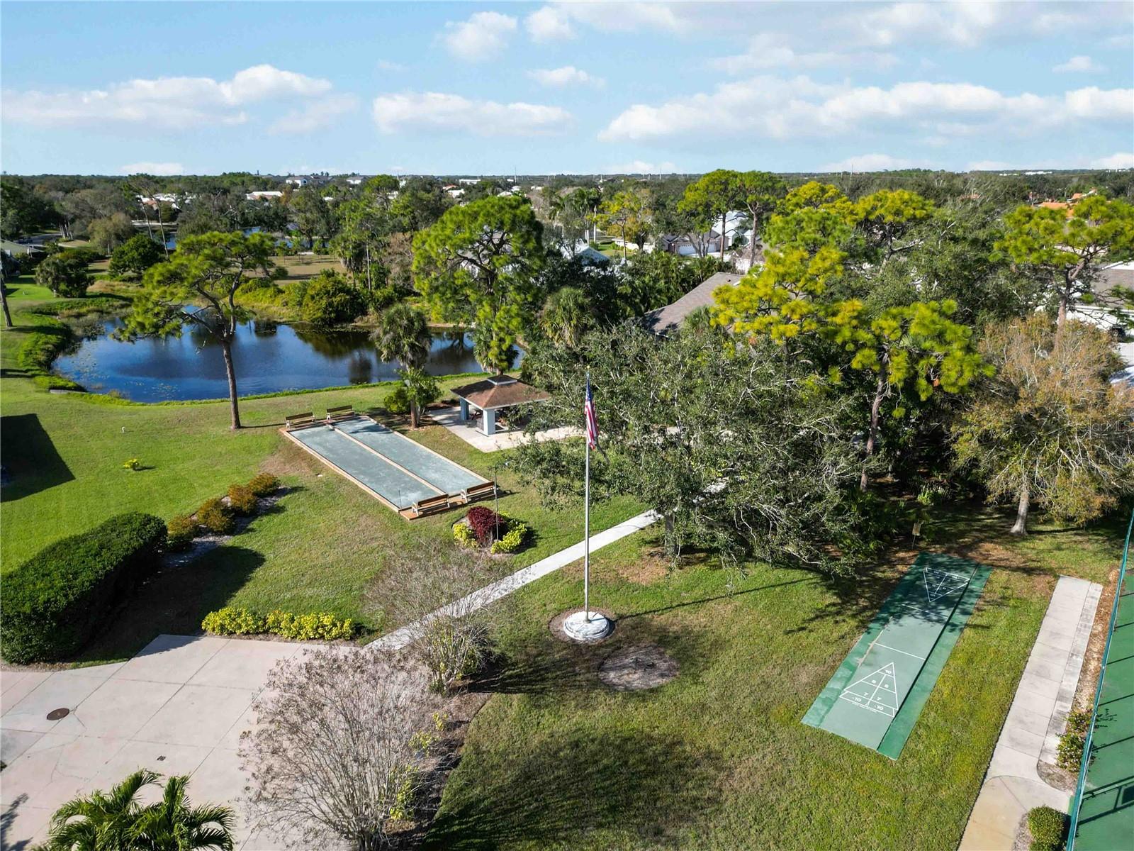 CHESTNUT CREEK VILLAS - Residential