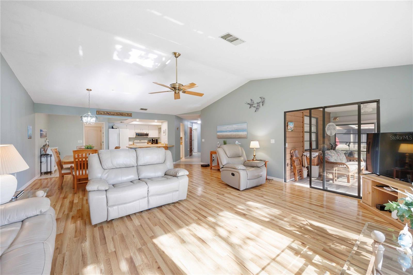 CHESTNUT CREEK VILLAS - Residential