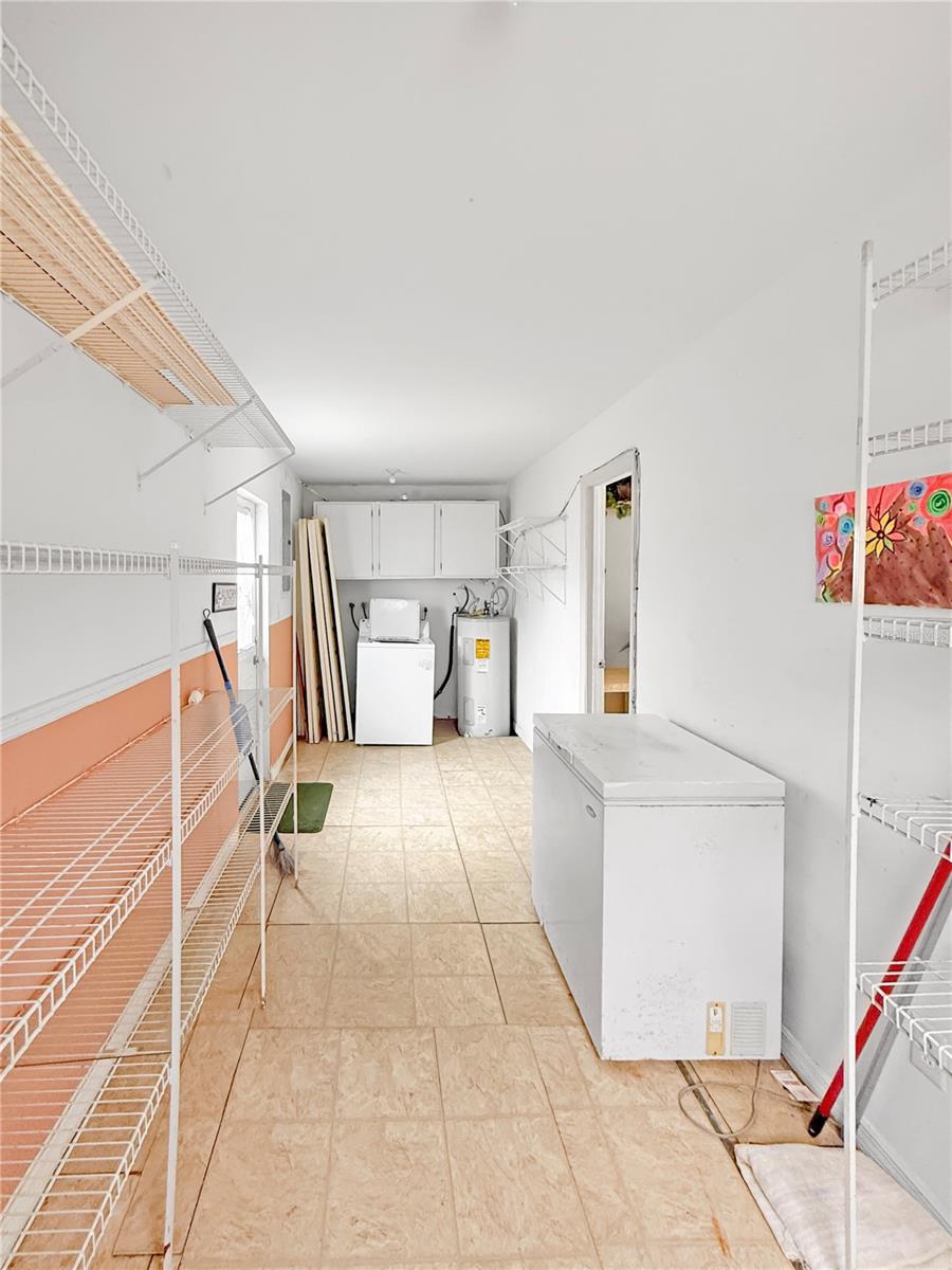 DELTONA LAKES UNIT 22 - Residential Lease