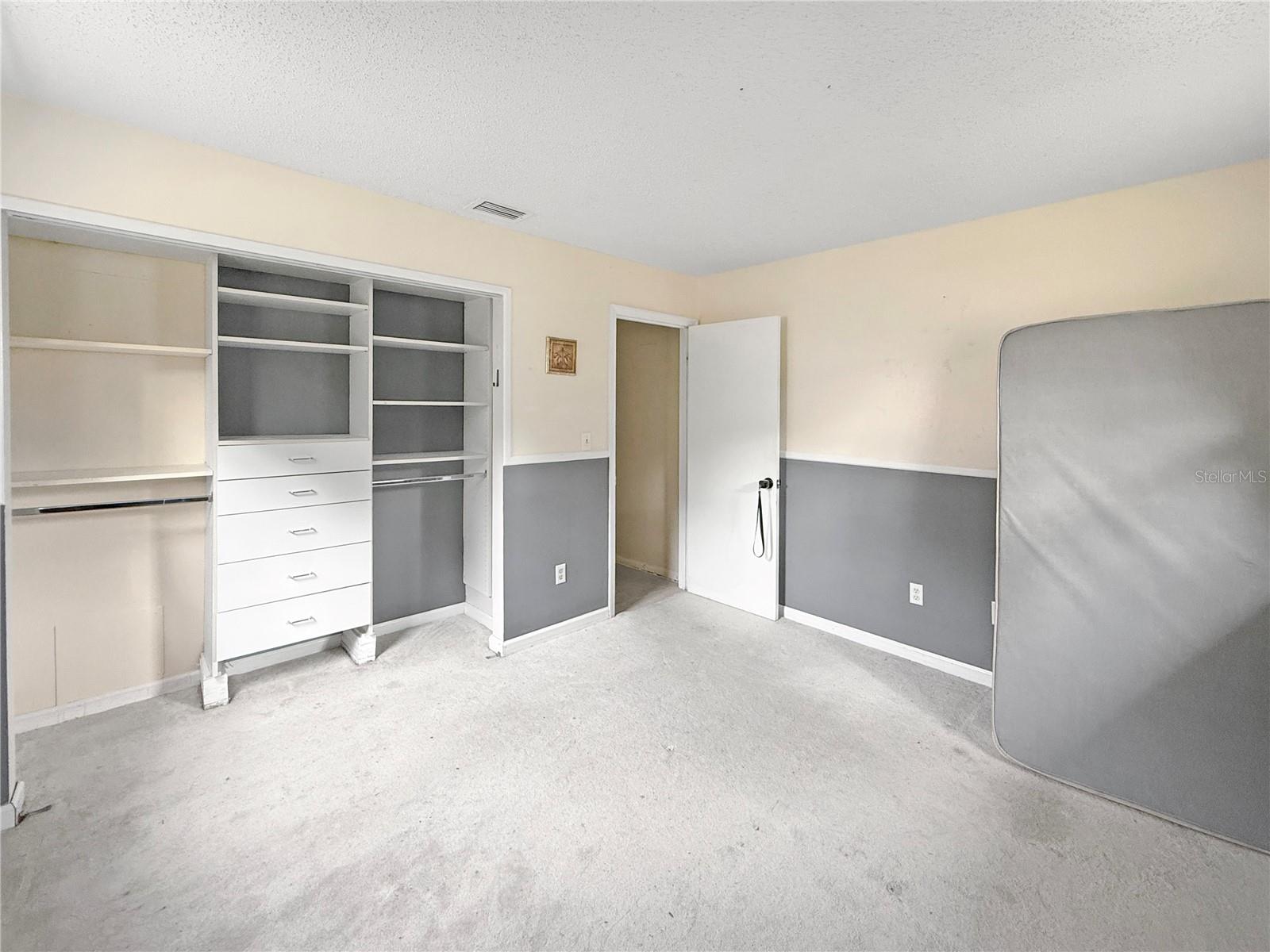 DELTONA LAKES UNIT 22 - Residential Lease