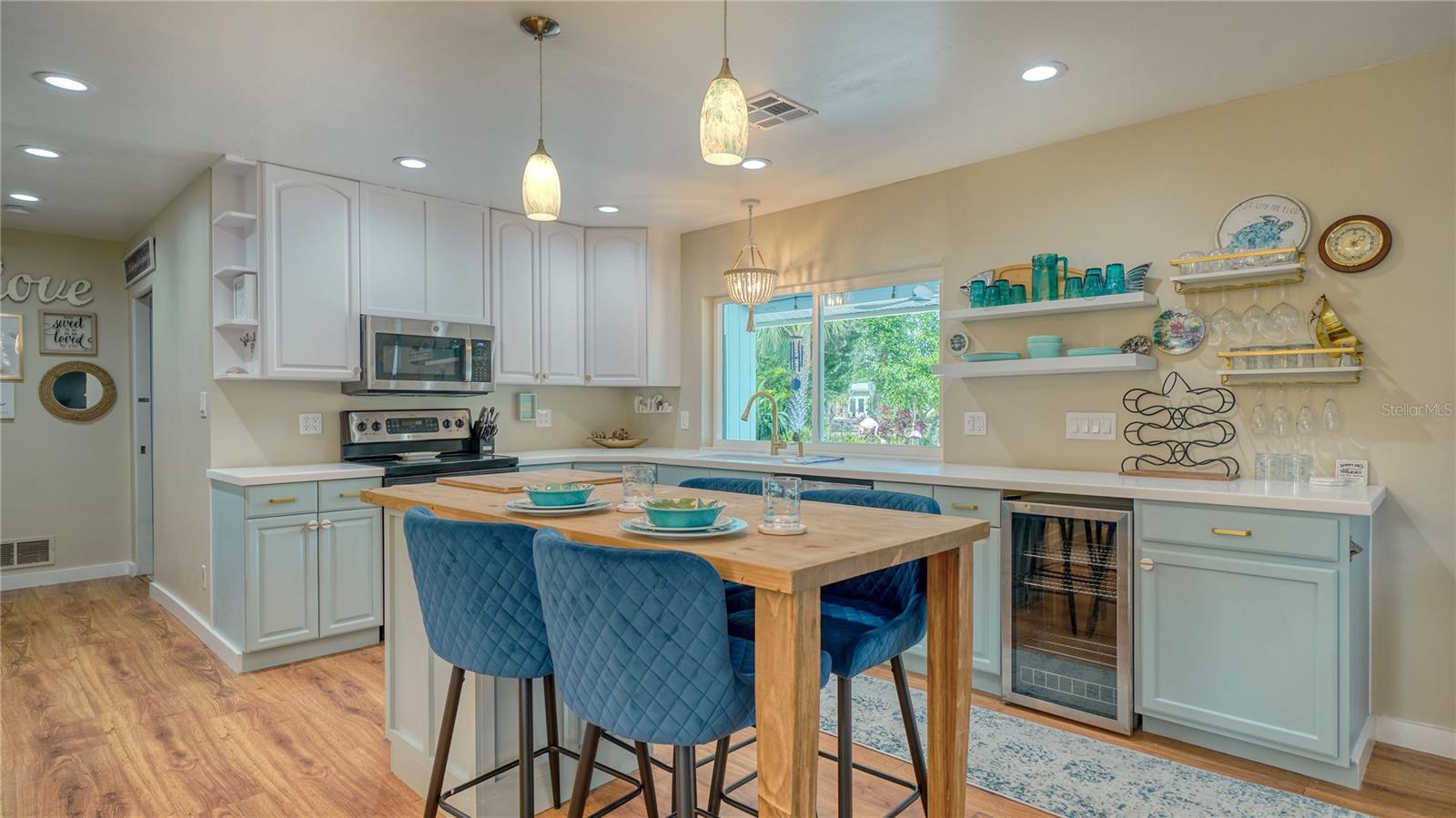 LONGBOAT SHORES REV - Residential Lease