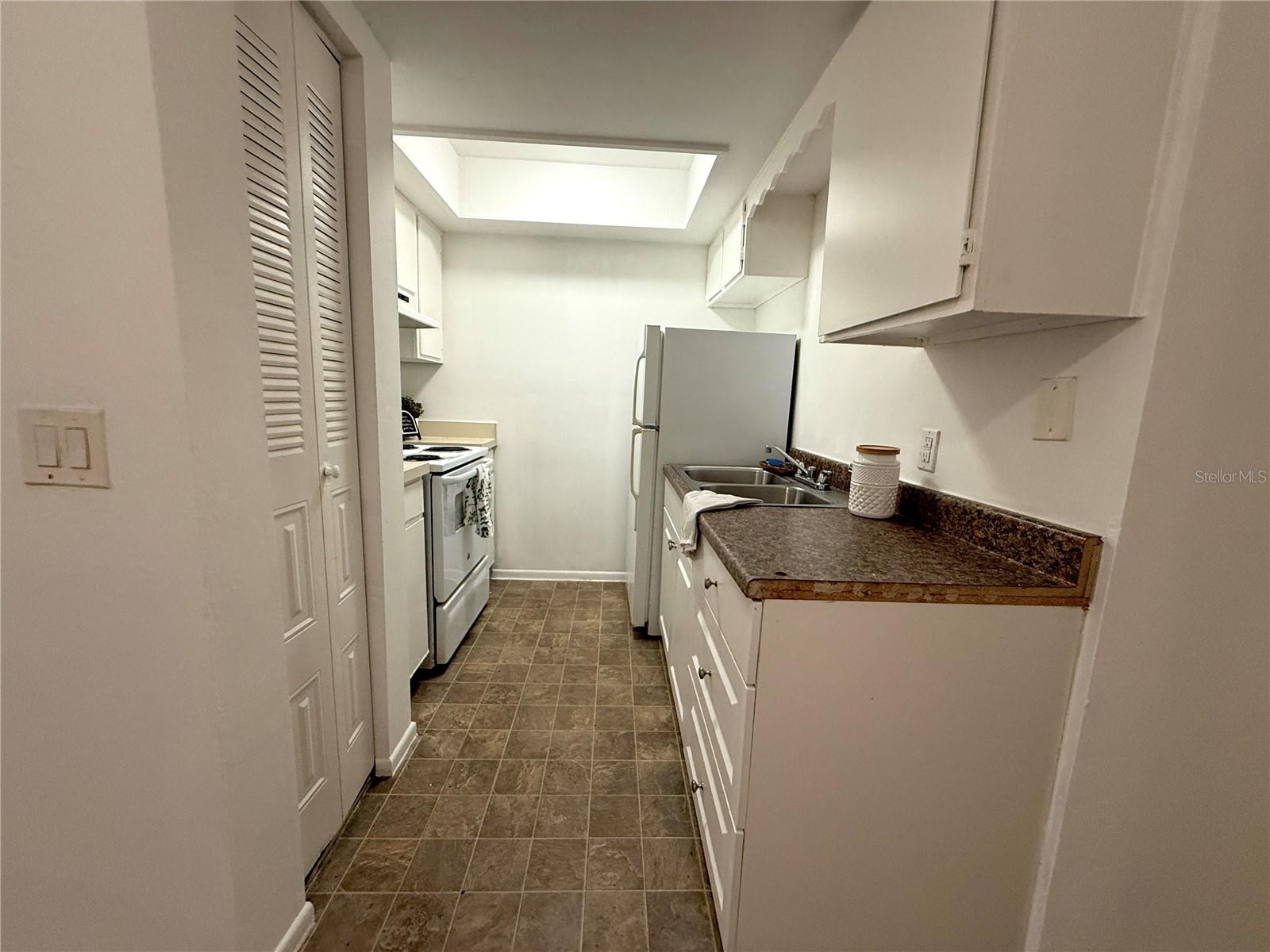 CEDAR RIDGE ADD - Residential Lease