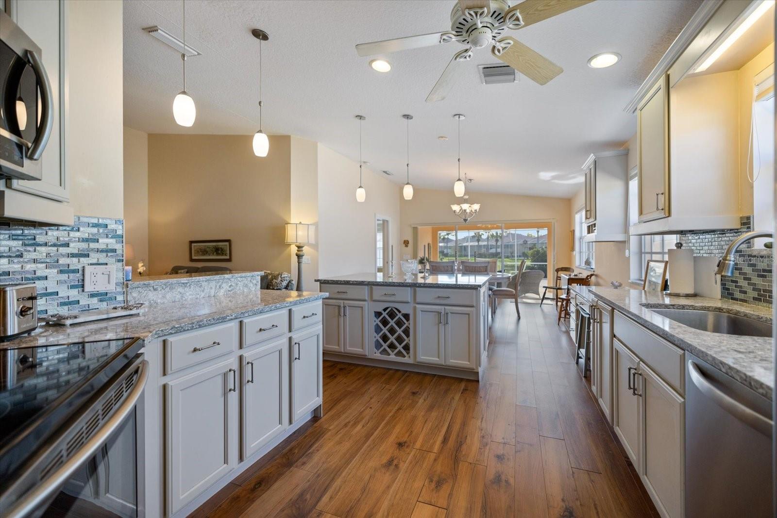 VILLAGEWALK - Residential