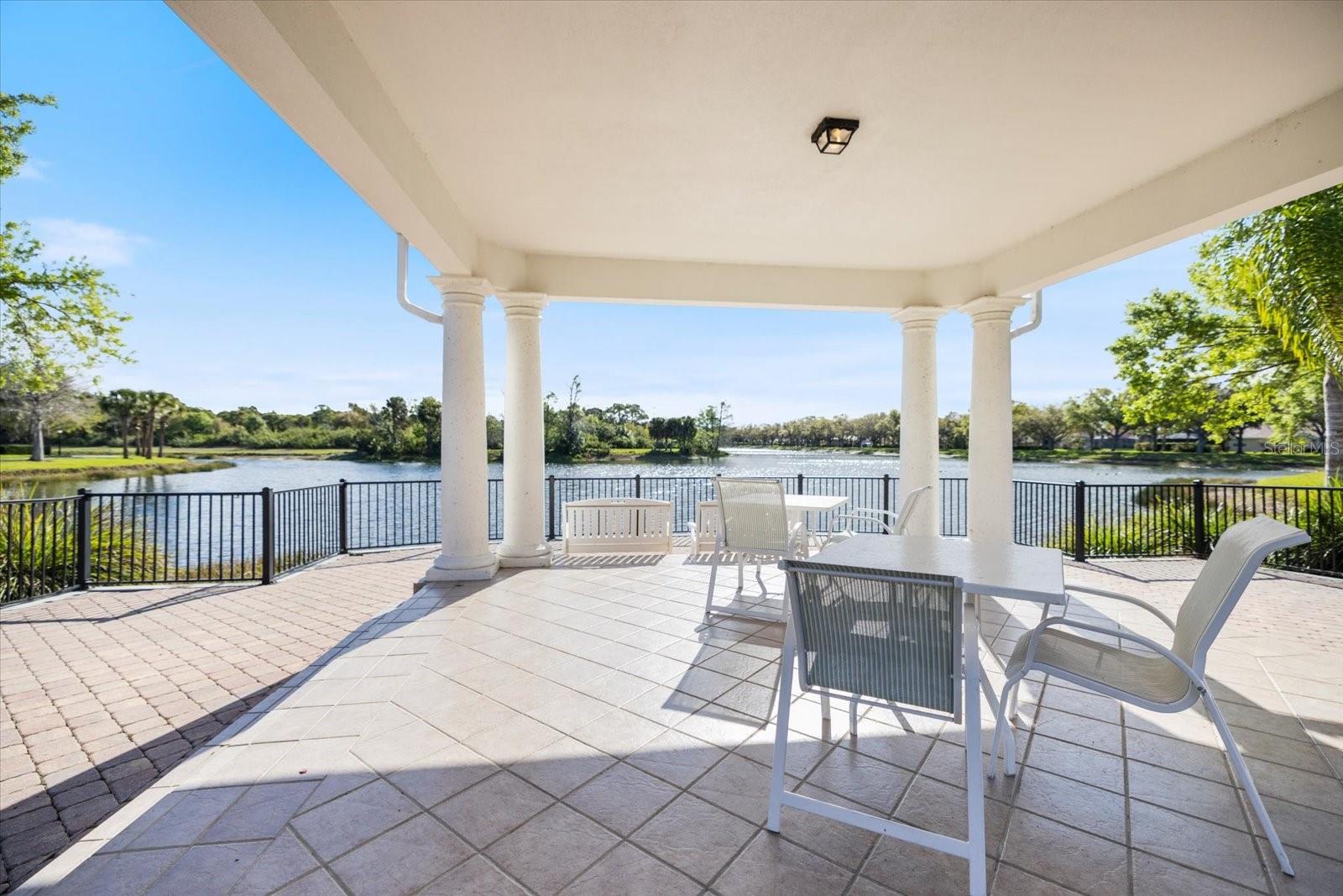 VILLAGEWALK - Residential