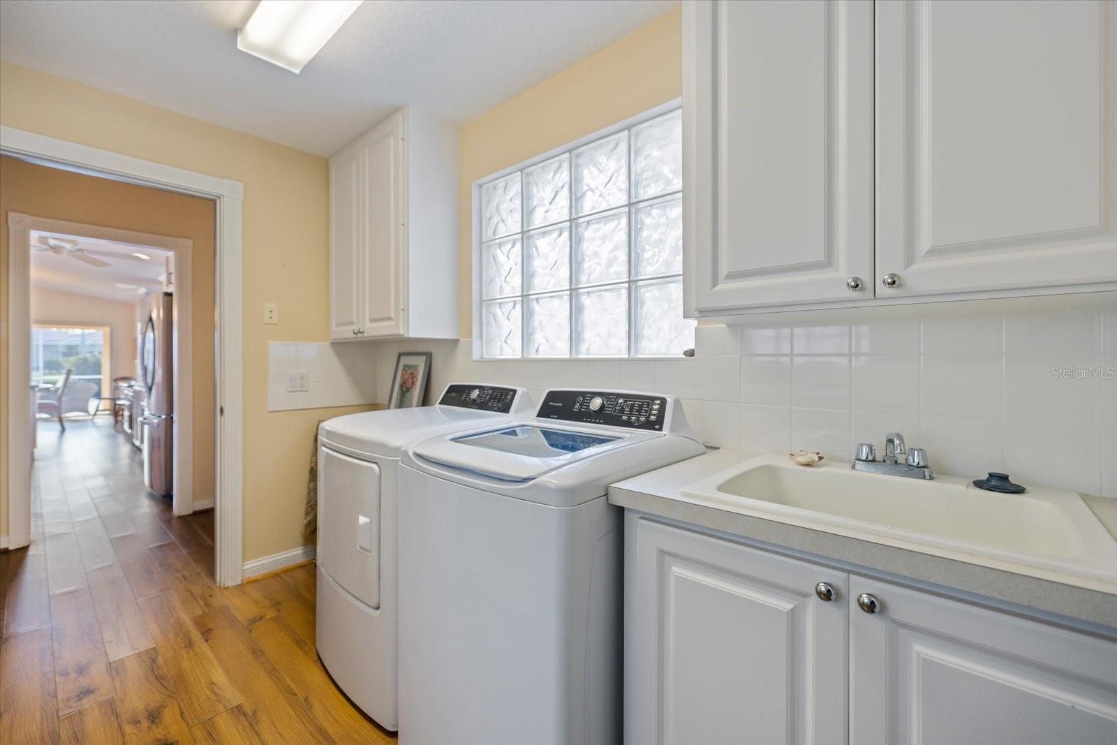 VILLAGEWALK - Residential