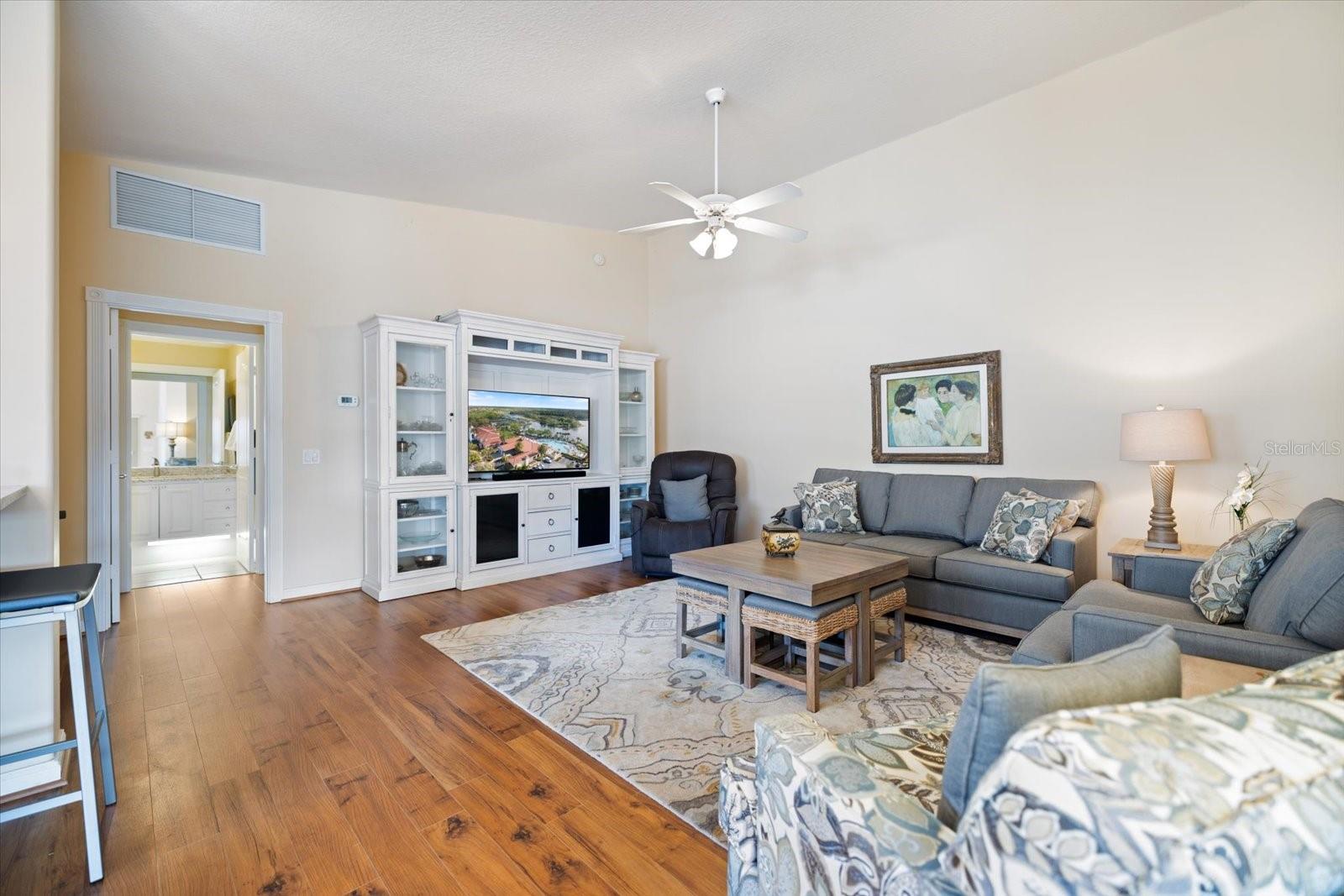 VILLAGEWALK - Residential