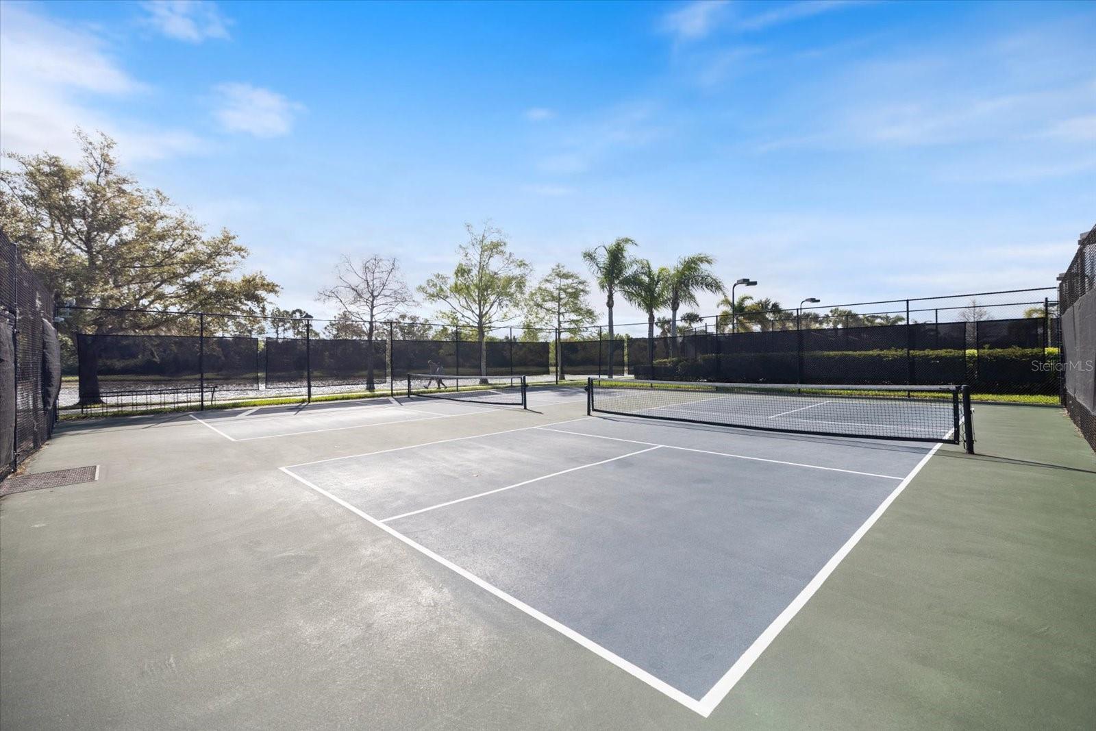 VILLAGEWALK - Residential