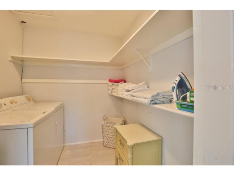 LAUREL PARK - Residential Lease