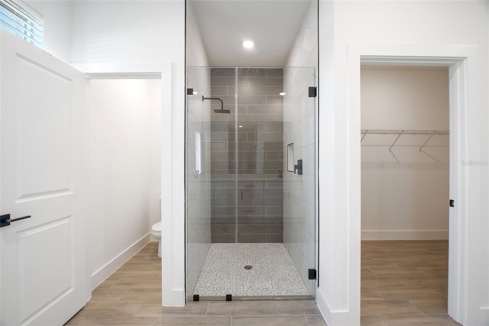 LINKS - Residential Lease