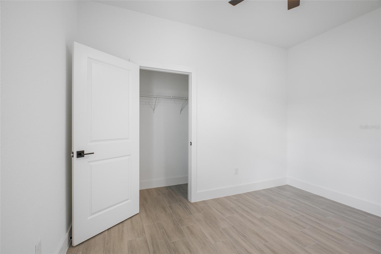 LINKS - Residential Lease