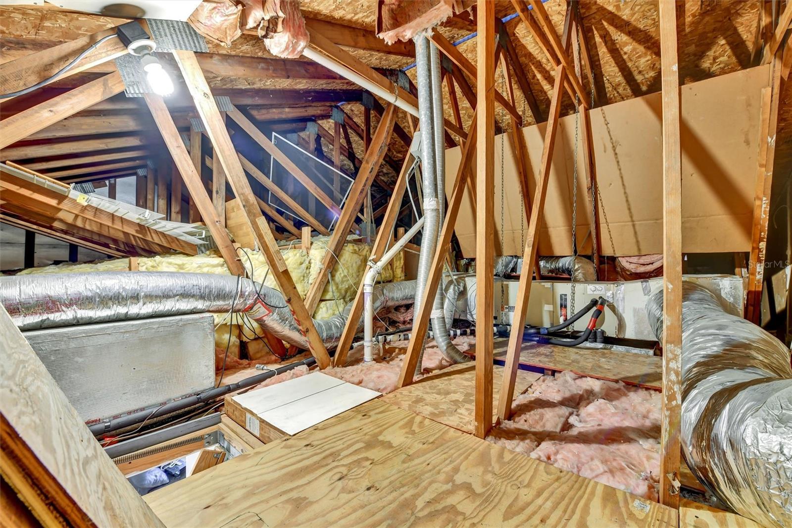 558 CAPISTRANO COURT