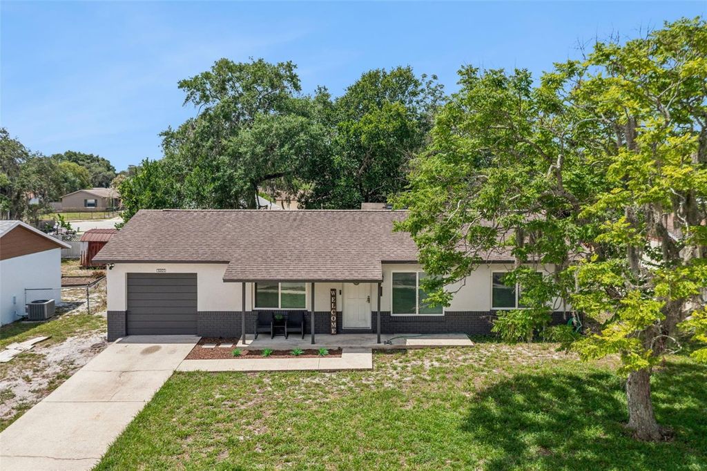 Photo of 1001 Marlene Dr, Ocoee, FL 34761 (MLS # G5113178)