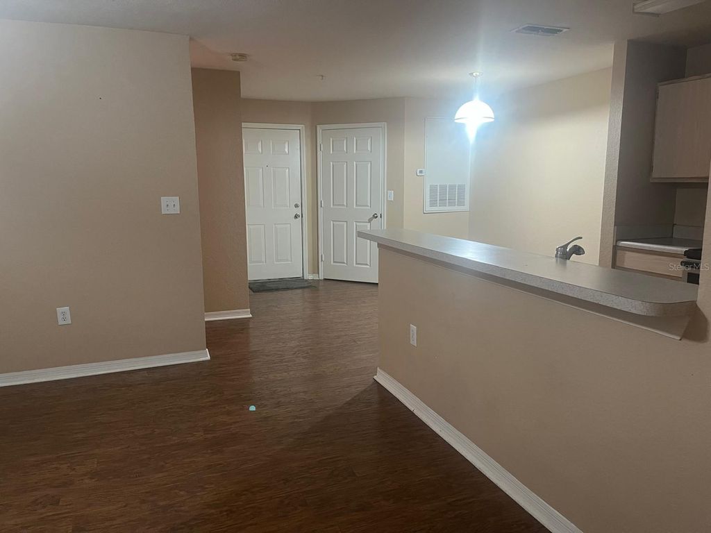 Photo of 5475 Vineland Road #8212, Orlando, FL 32811 (MLS # O6390660)