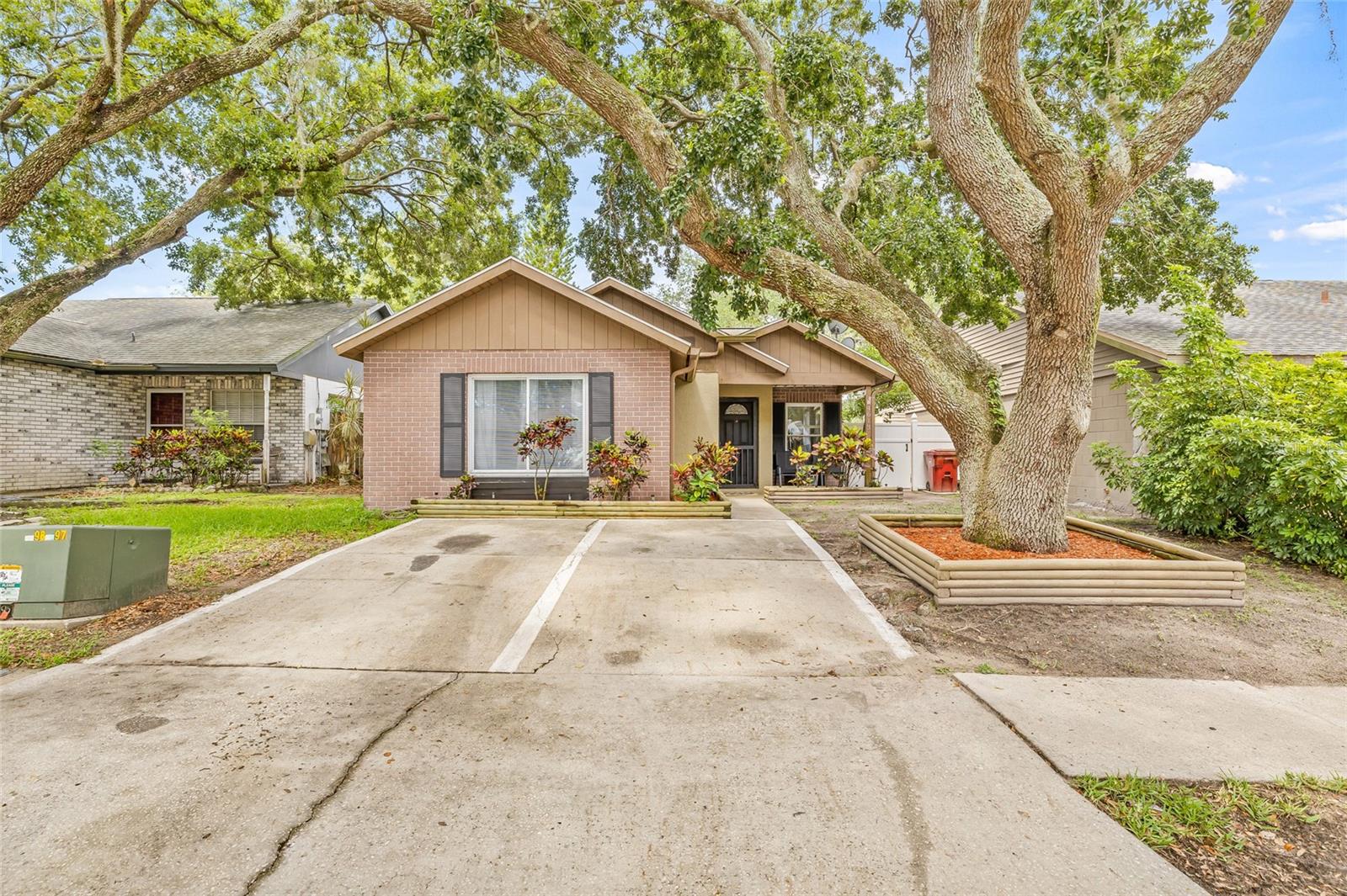 4613 SUMMERWIND COURT