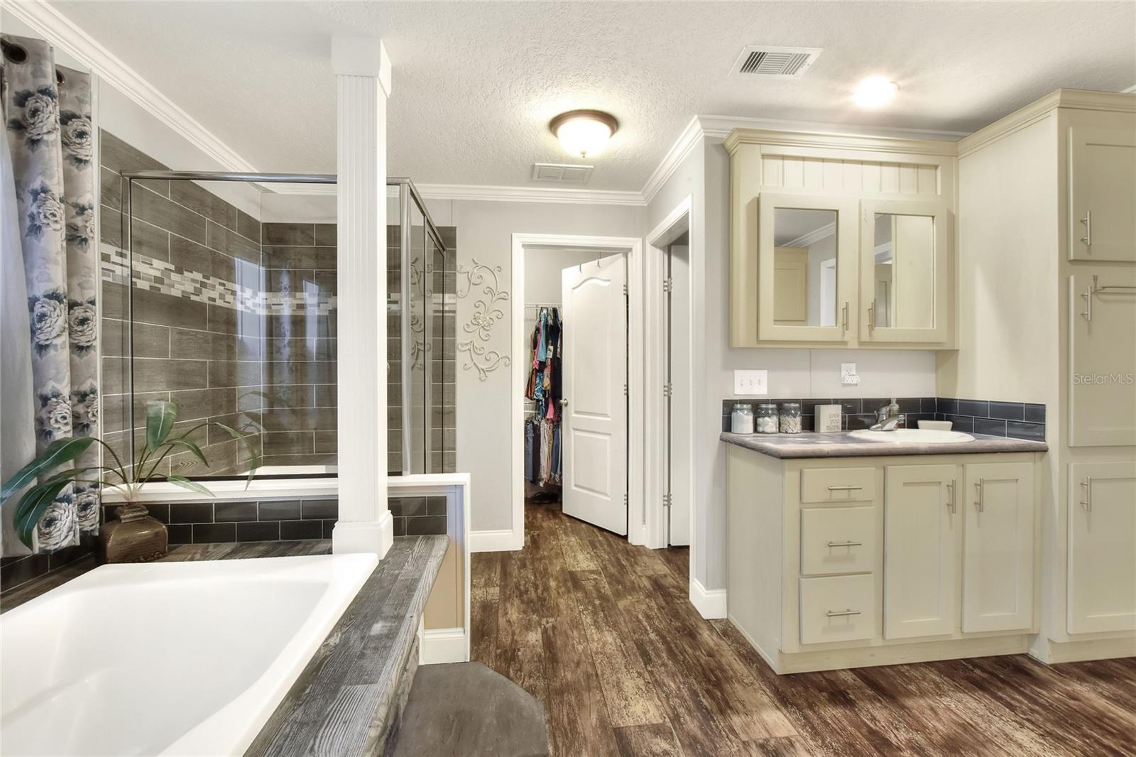 GIBSON OAKS SUB - Residential