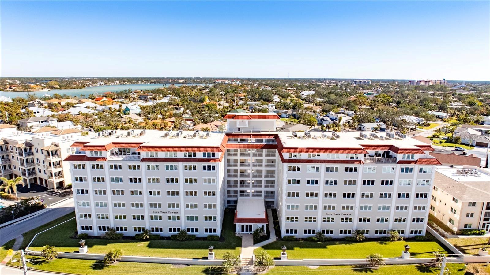 GULF TWIN TOWERS - Residential