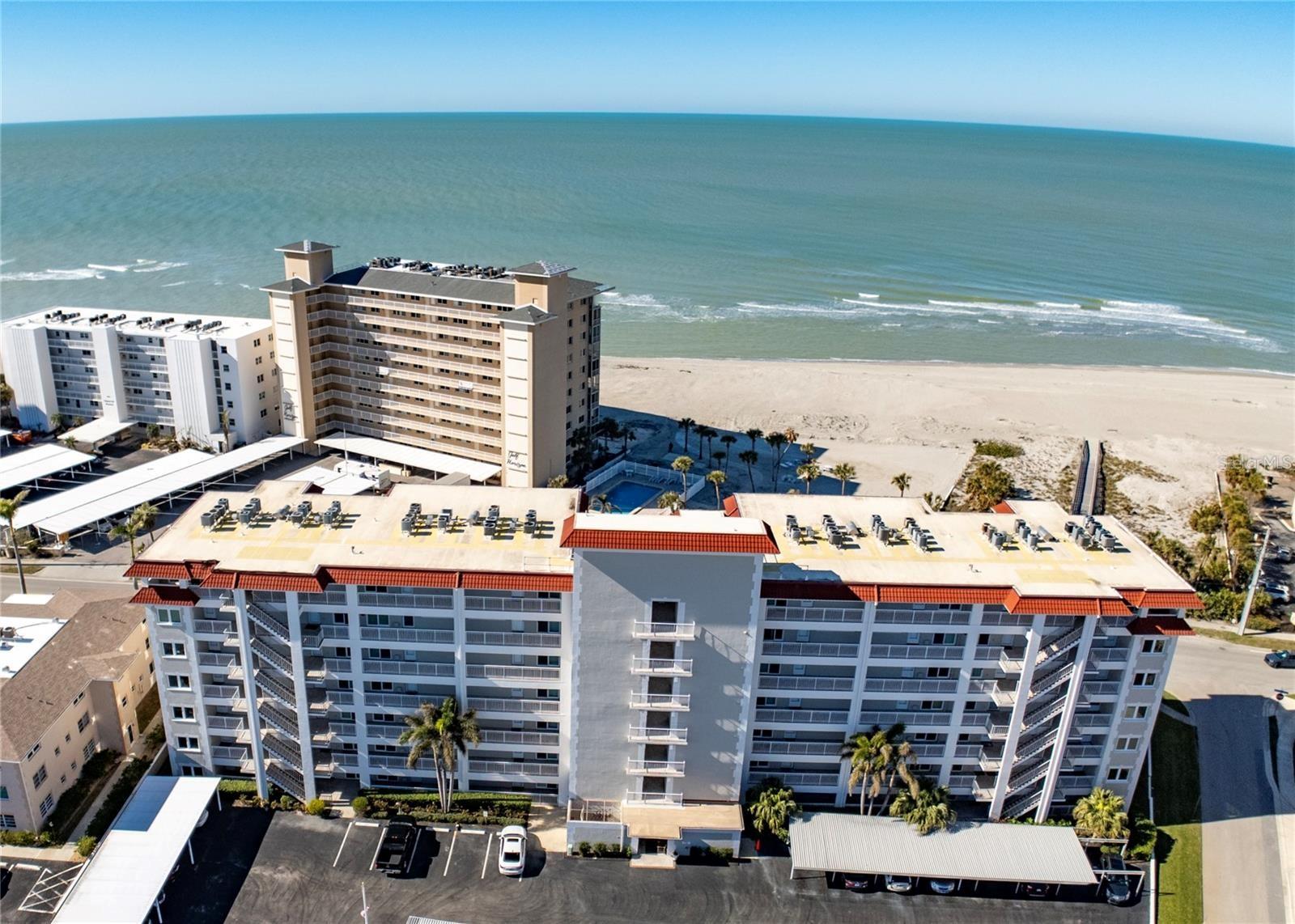 GULF TWIN TOWERS - Residential