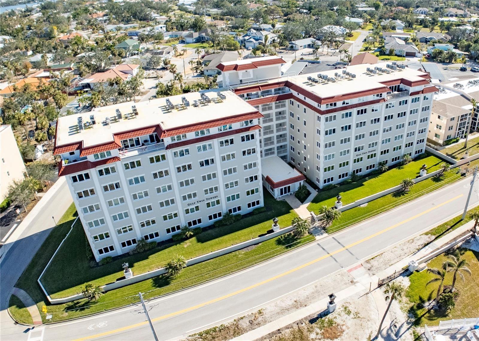 GULF TWIN TOWERS - Residential