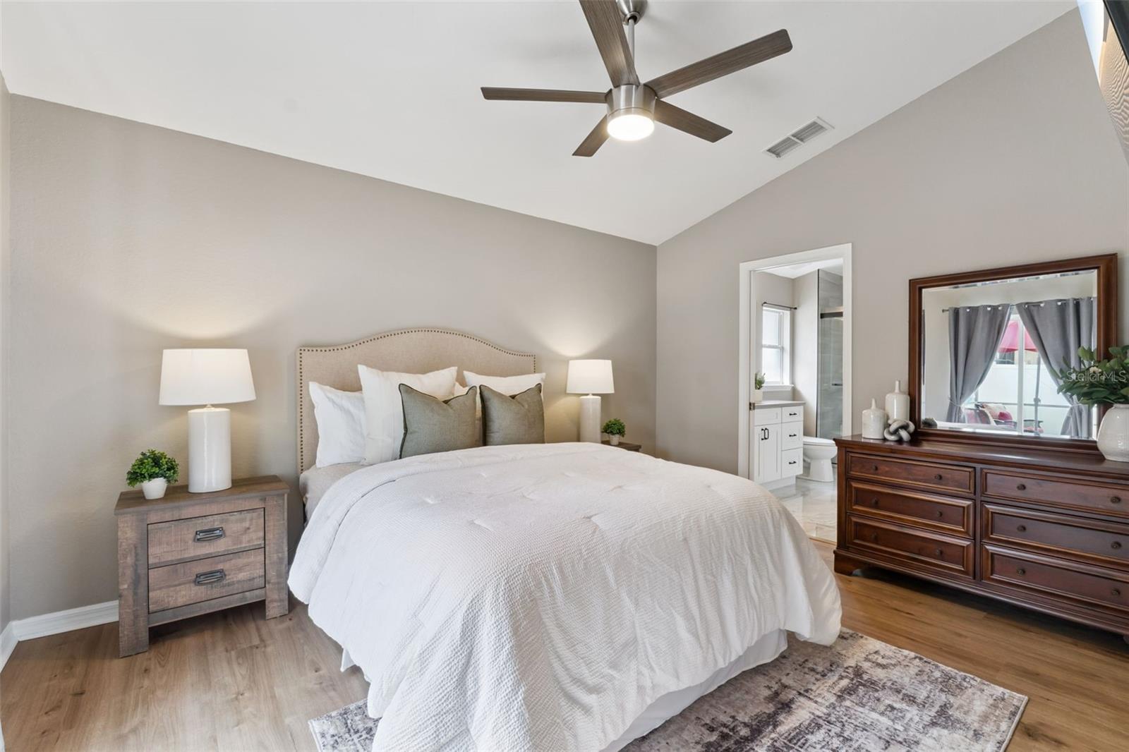 VIZCAY - Residential