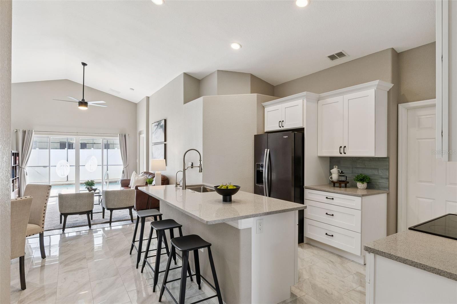 VIZCAY - Residential