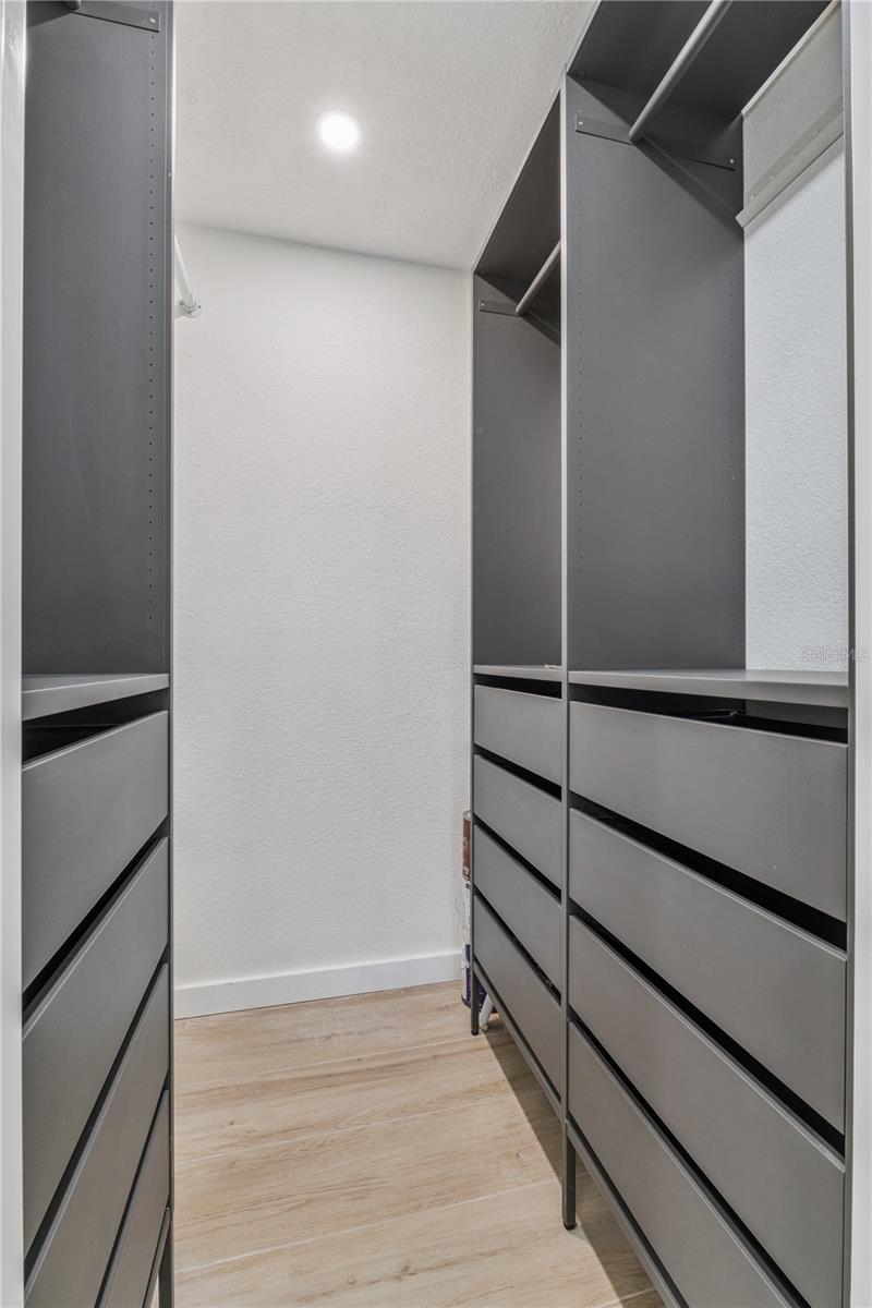 RESIDENCES AT VILLA MEDICI CONDO - Residential