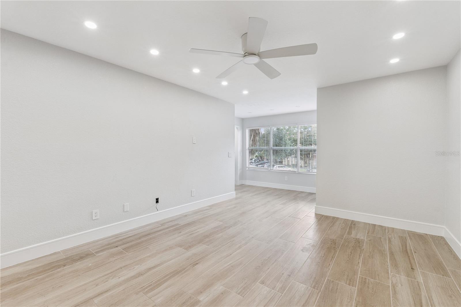 RESIDENCES AT VILLA MEDICI CONDO - Residential