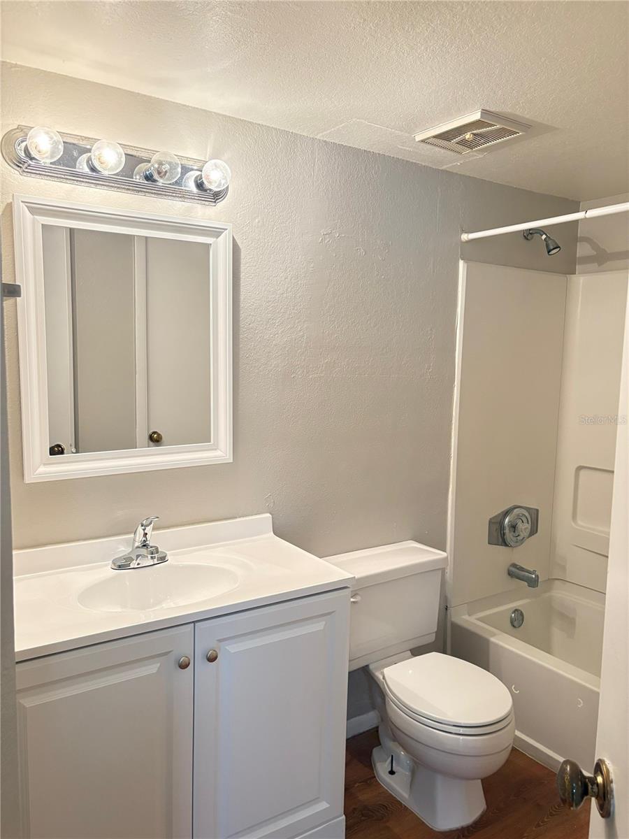 LANDING A CONDO - Residential Lease