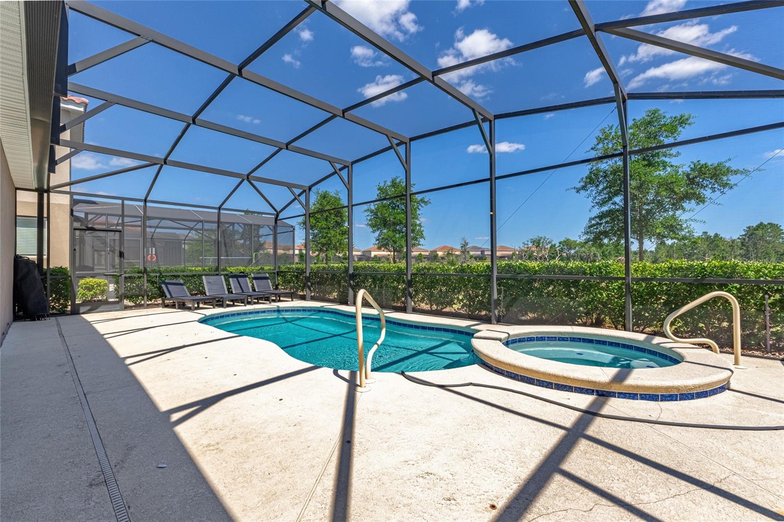 SOLTERRA PH 2D - Residential