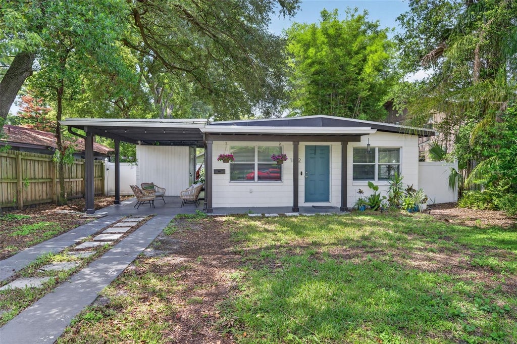 Photo of 1822 Canton Street, Orlando, FL 32803 (MLS # O6431142)