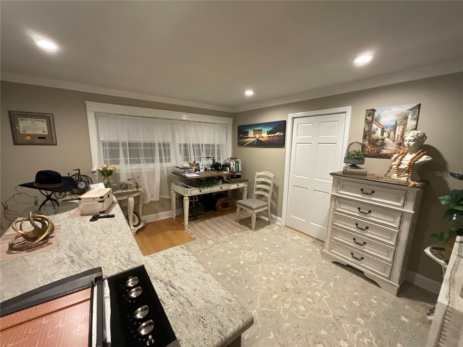 BAY VIEW HEIGHTS BLK 3, LOT 2 LESS E 112 1/2FT - Residential