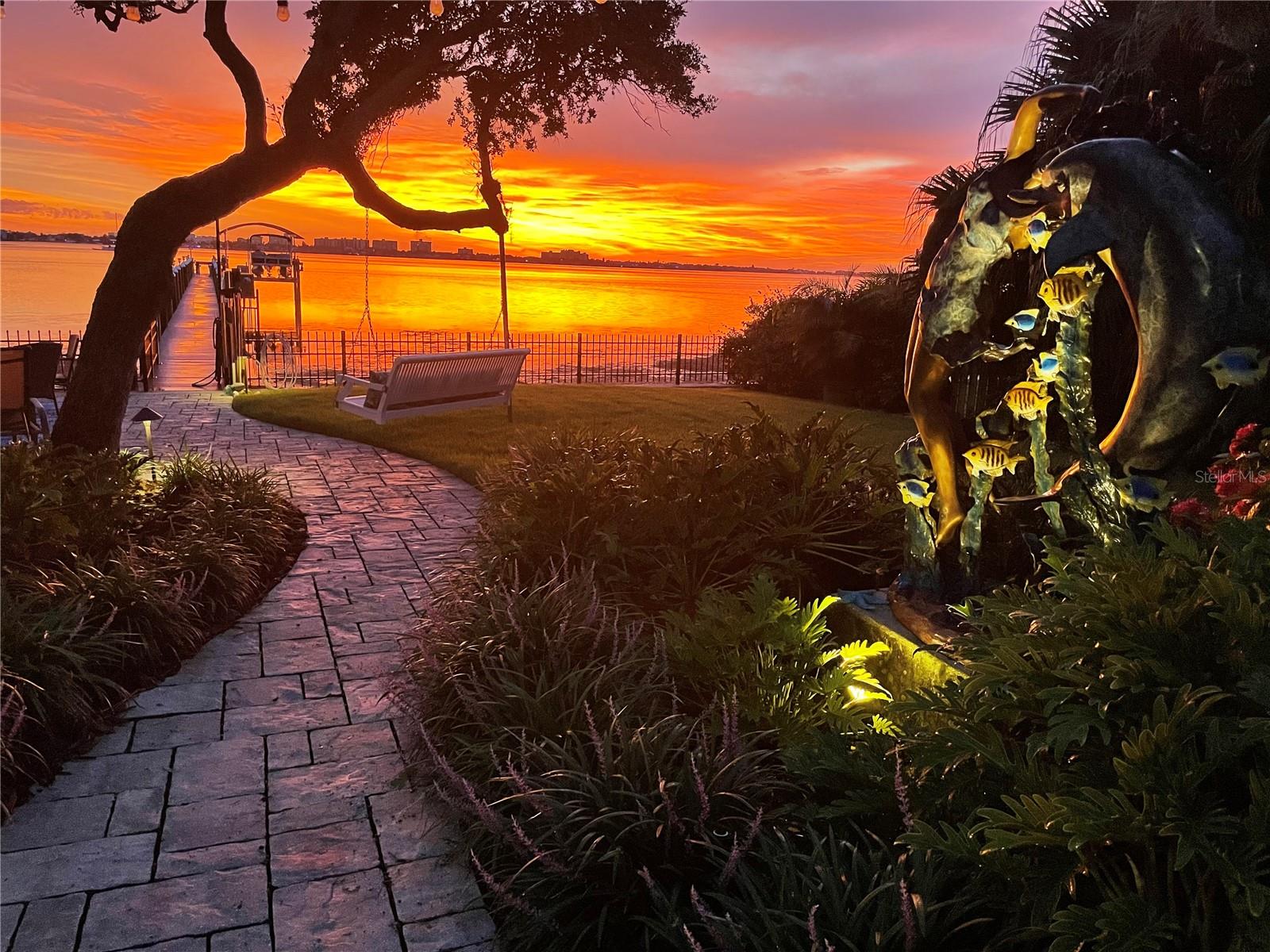 BAY VIEW HEIGHTS BLK 3, LOT 2 LESS E 112 1/2FT - Residential