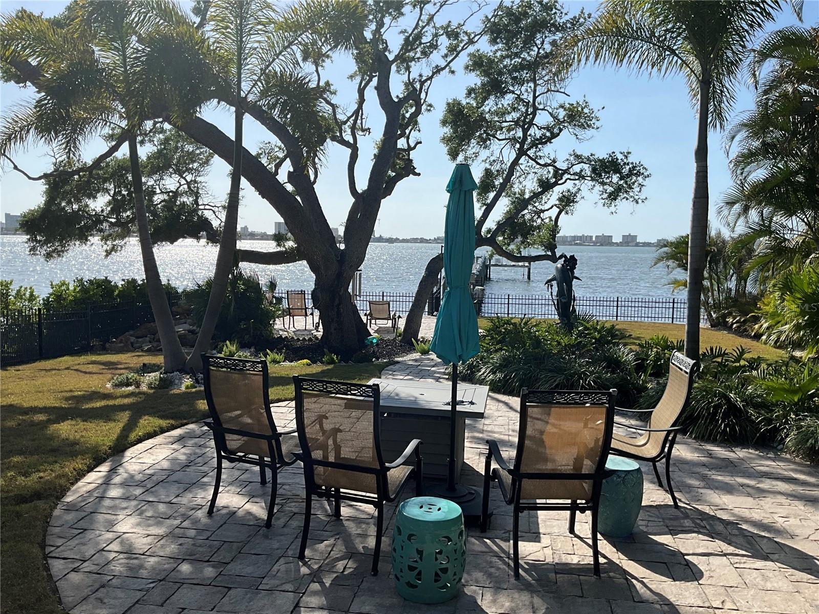 BAY VIEW HEIGHTS BLK 3, LOT 2 LESS E 112 1/2FT - Residential