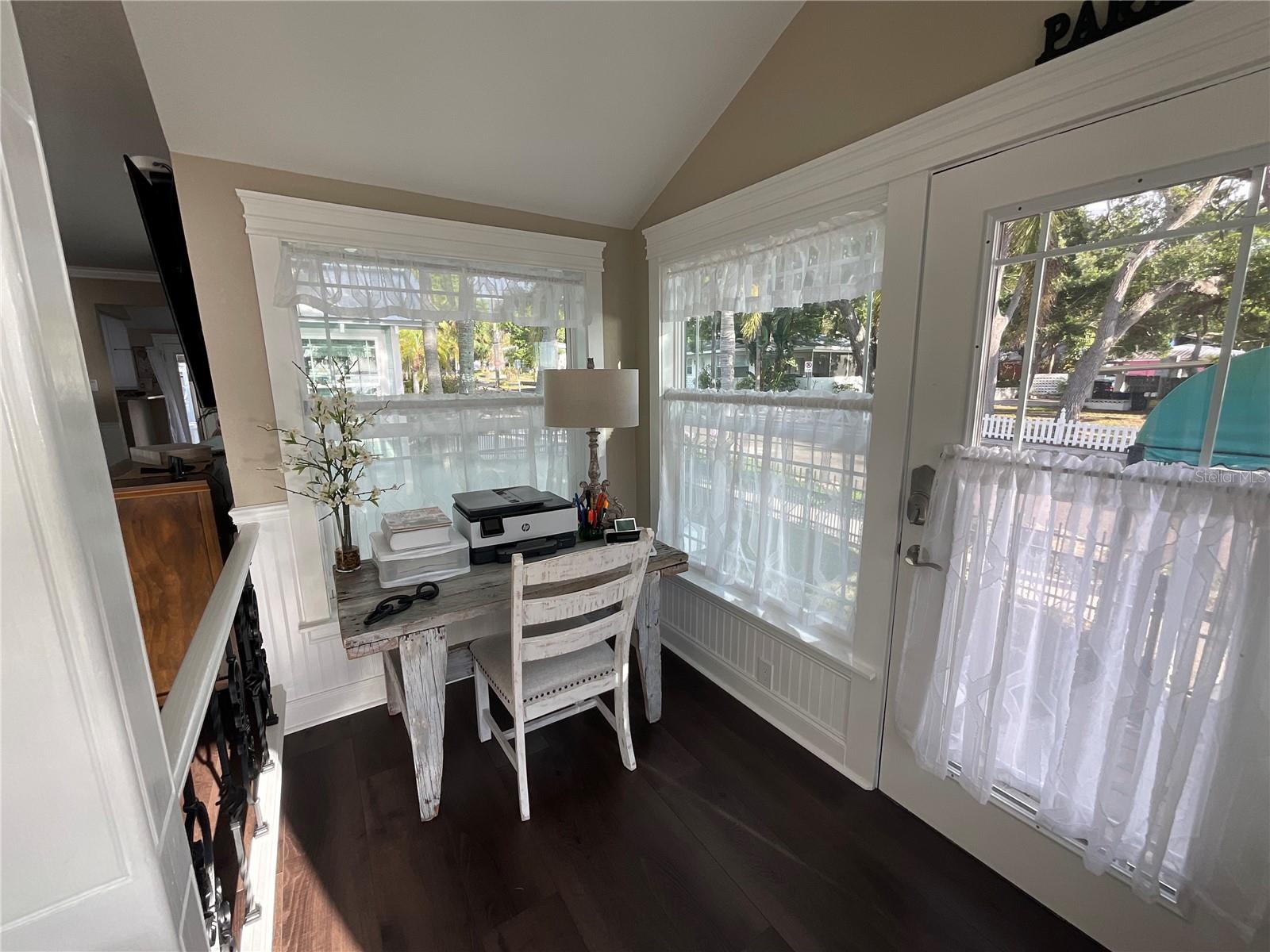 BAY VIEW HEIGHTS BLK 3, LOT 2 LESS E 112 1/2FT - Residential