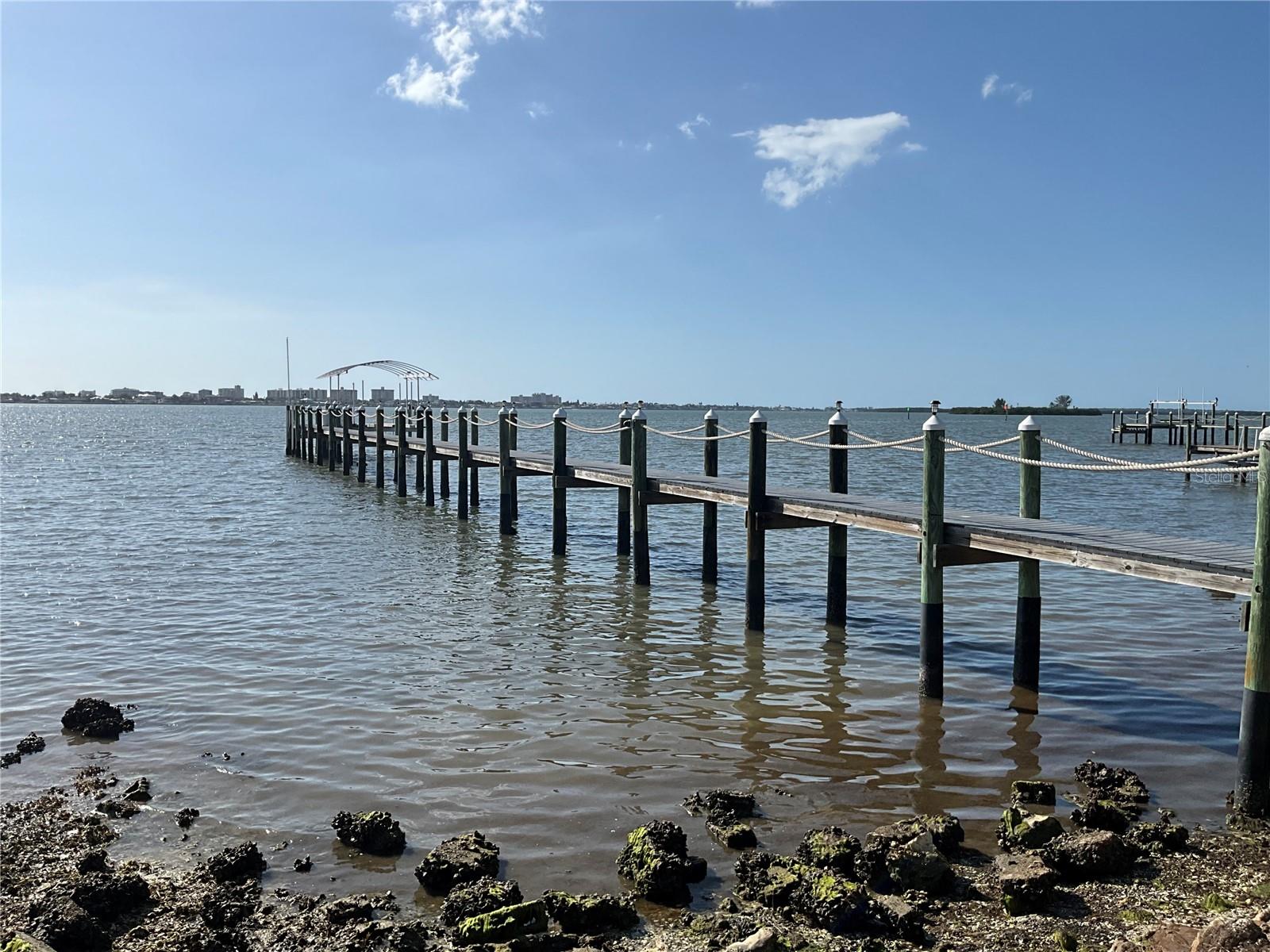 BAY VIEW HEIGHTS BLK 3, LOT 2 LESS E 112 1/2FT - Residential