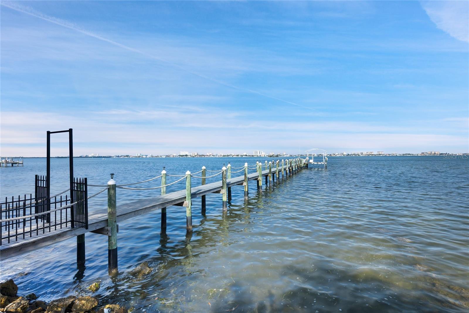 BAY VIEW HEIGHTS BLK 3, LOT 2 LESS E 112 1/2FT - Residential