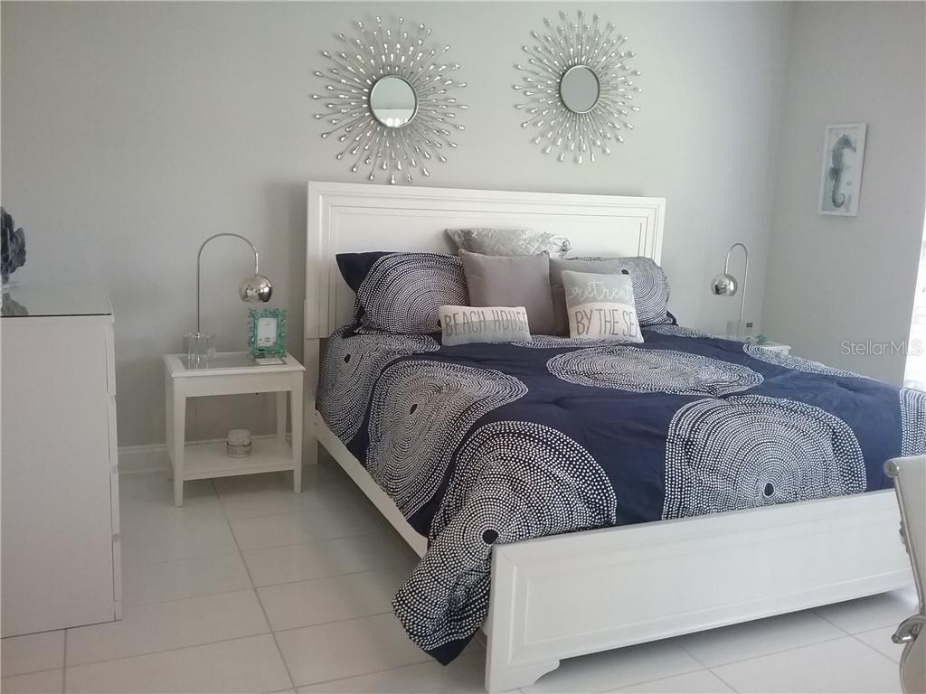 HIDDEN BAY - Residential Lease