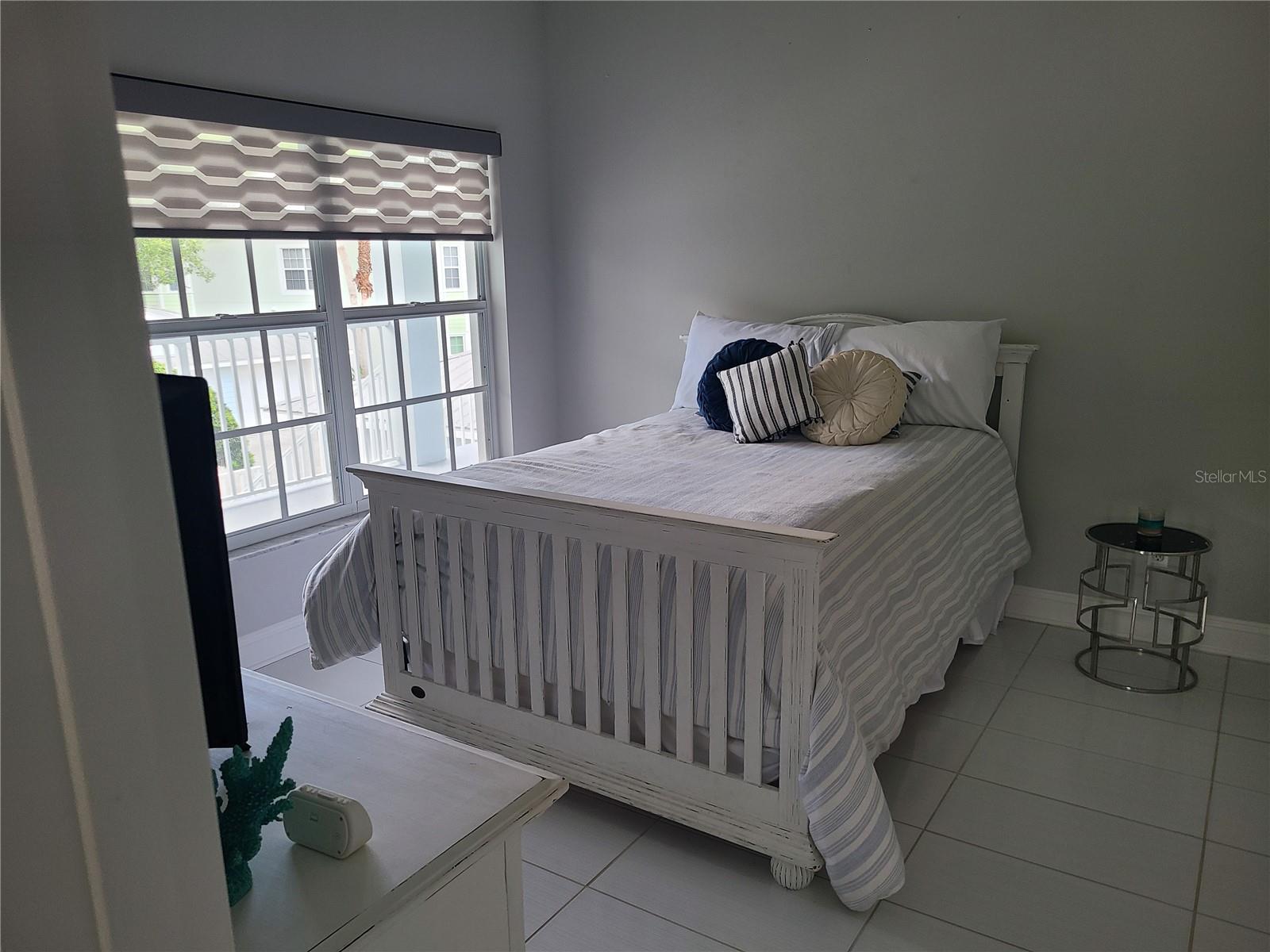 HIDDEN BAY - Residential Lease