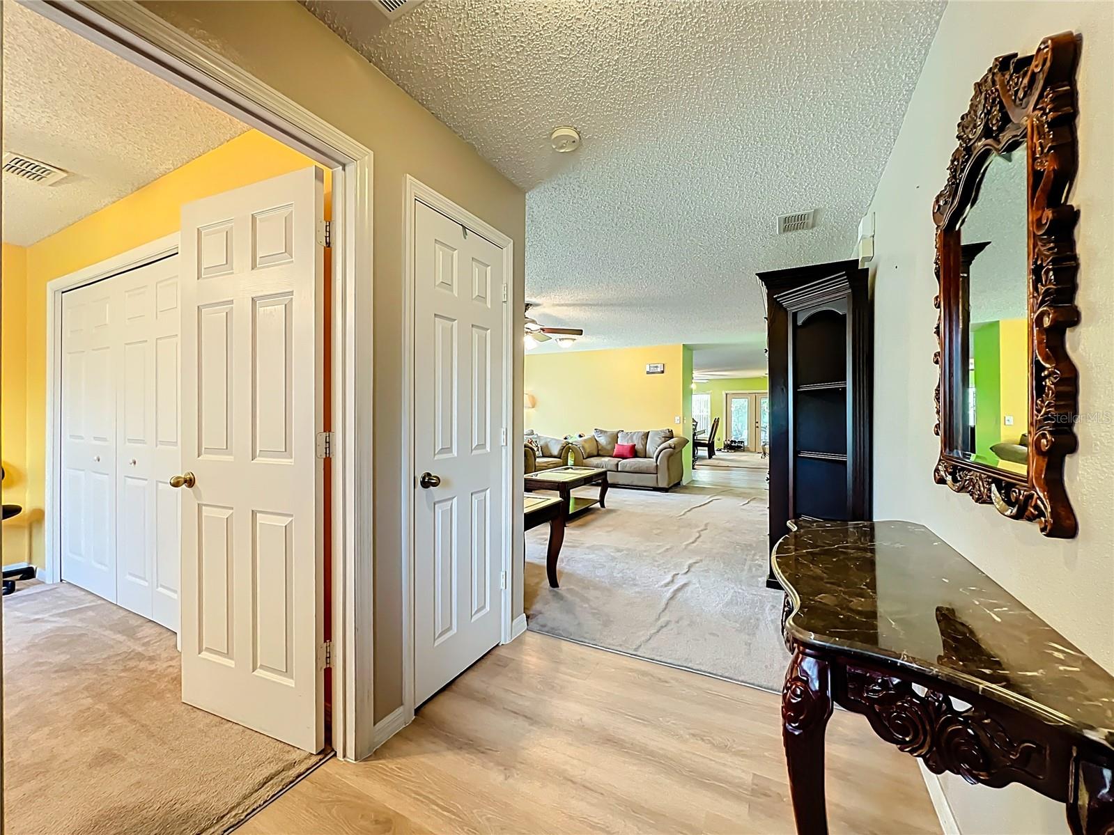 102 SOMERSET OAKS COURT