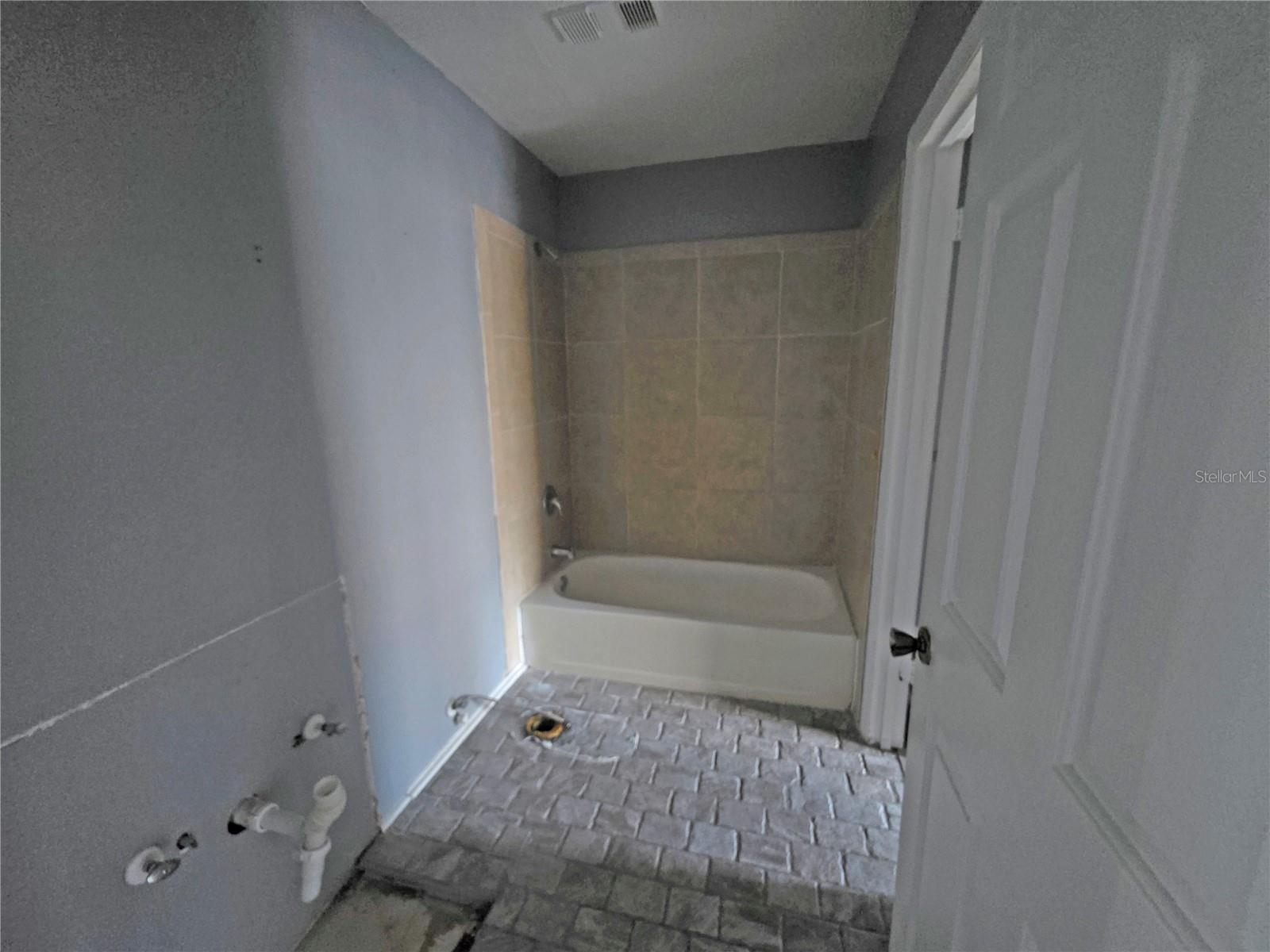 CYPRESS POINTE/LK ORLANDO - Residential