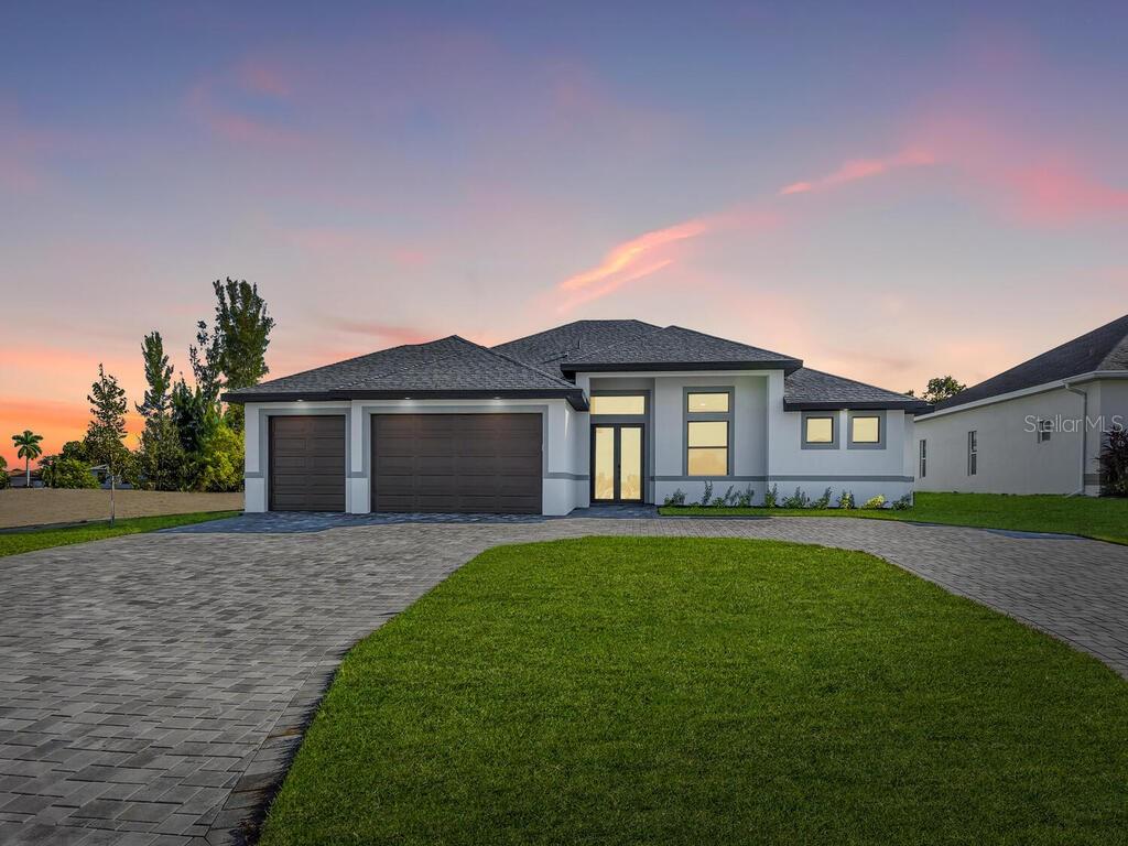 CAPE CORAL - Residential