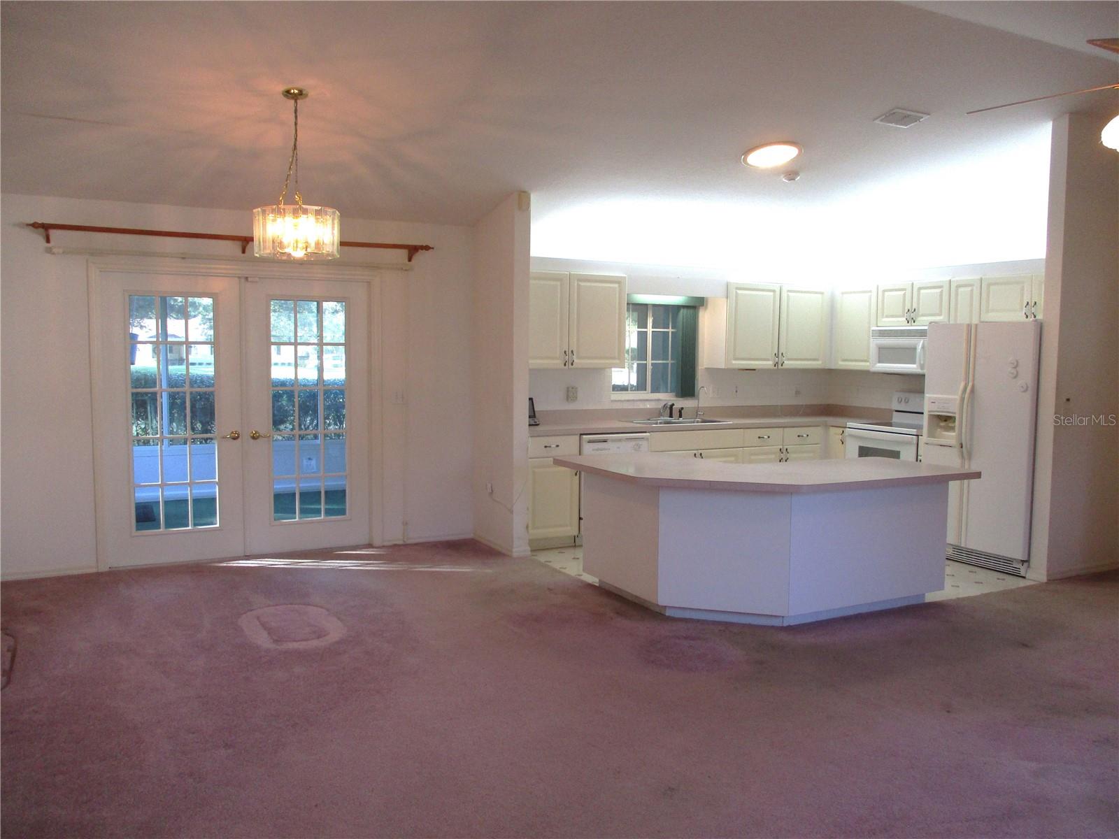 SPRUCE CREEK PRESERVE V - Residential