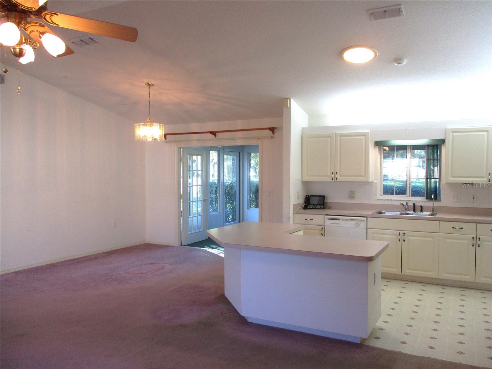 SPRUCE CREEK PRESERVE V - Residential