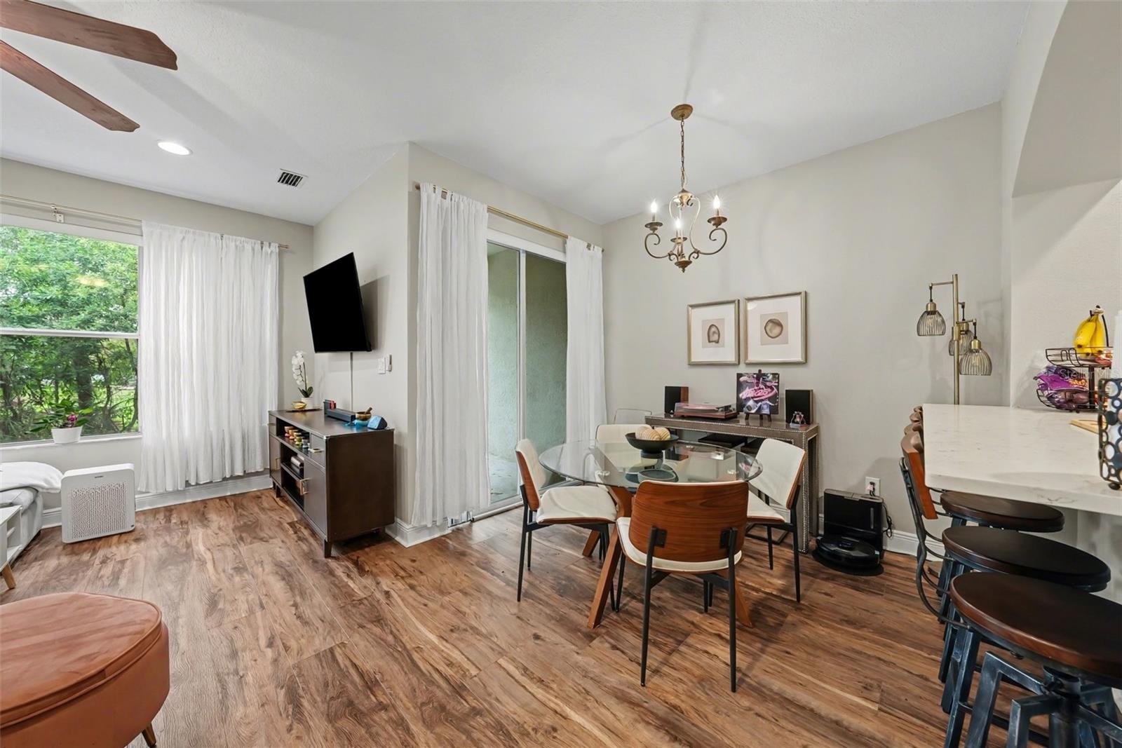 HAMPTON CHASE TOWNHOMES LOT 15 BLOCK 21 - Residential